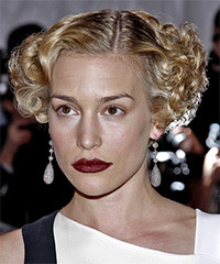 9778_piper-perabo